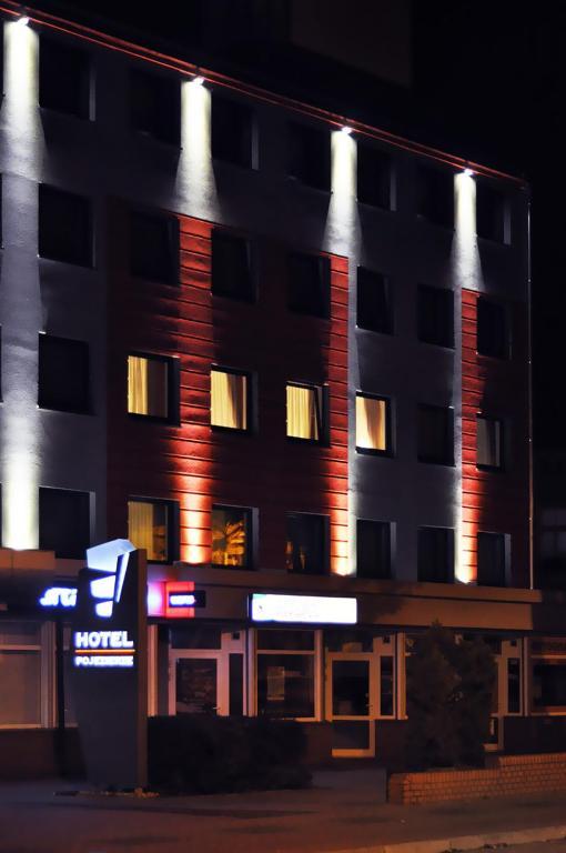 Hotel Pojezierze 슈체시네크 외부 사진