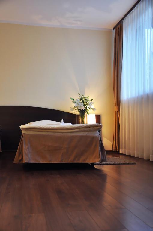 Hotel Pojezierze 슈체시네크 외부 사진
